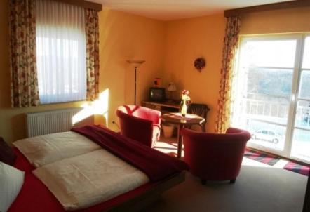 Hotel Drei Kronen Frauenwald Quarto foto